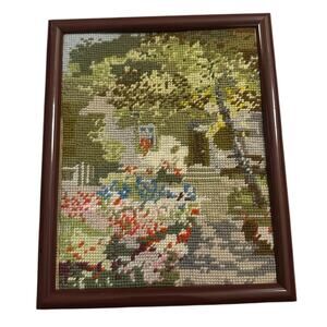 Vintage Framed Needlework Tapestry Crewel Art Decor Wall Hanging Garden Flowers